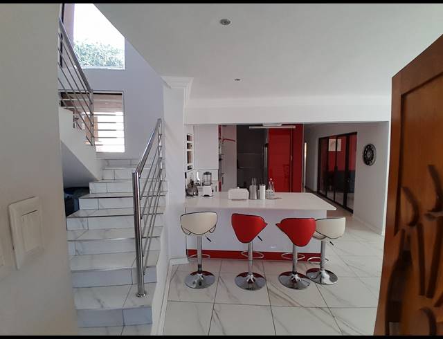 3 BEDROOM BED & BREAKFAST FOR SALE IN SAFARI GARDENS